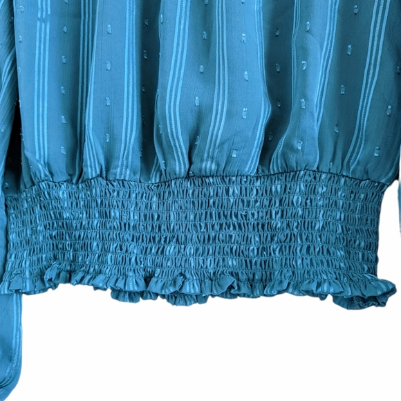 FRANCESCA'S COLLECTIONS Lauren Smocked Open Back Teal Blouse Size Medium - Picture 8 of 13